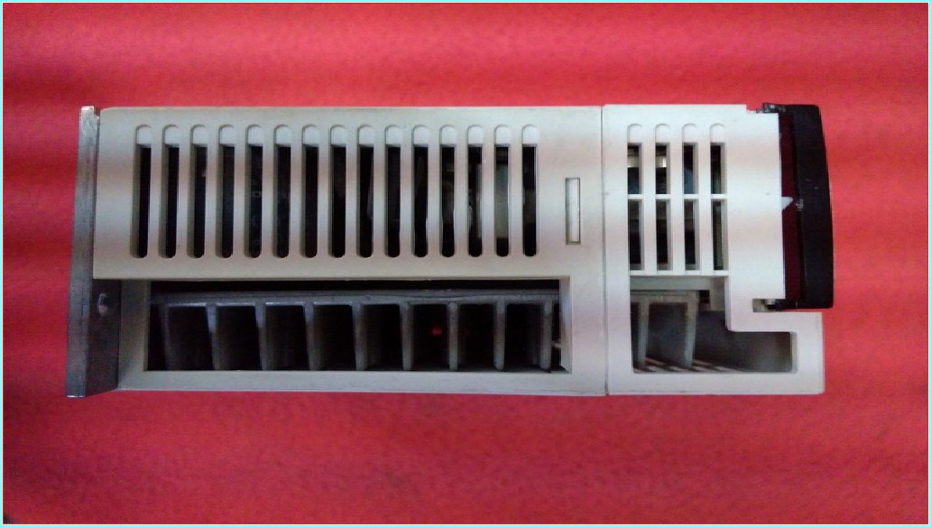 MITSUBISHI MR-J2S-40CL 400W SERVO SÜRÜCÜ