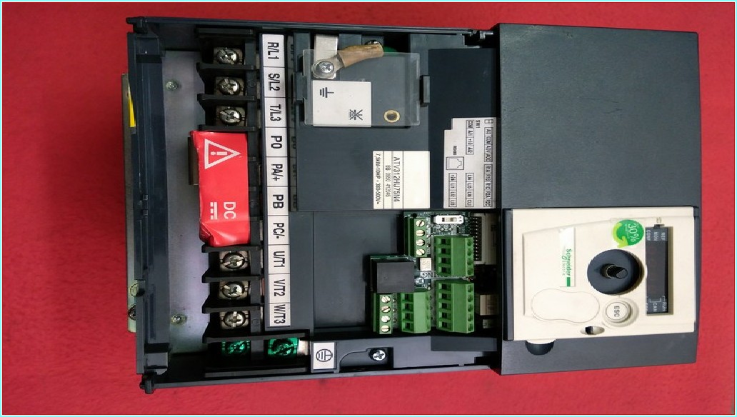 SCHNEİDER ATV312HU75N4 7,5KW 17A SÜRÜCÜ