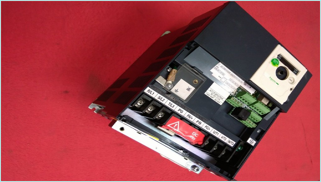 SCHNEİDER ATV312HU75N4 7,5KW 17A SÜRÜCÜ