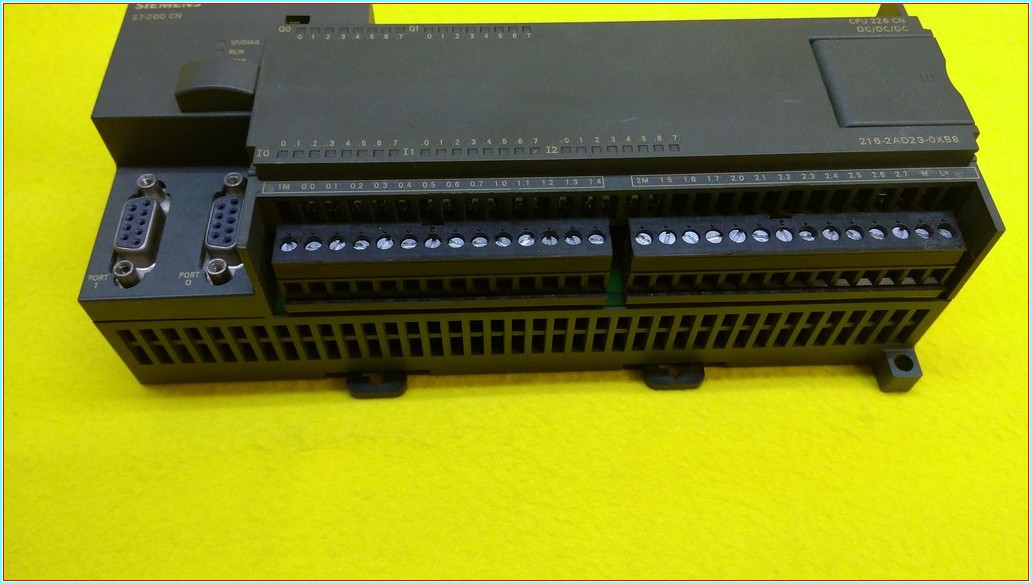 SIEMENS 6ES7 216-2AD23-0XB8 CPU 226 CN SIFIR PLC