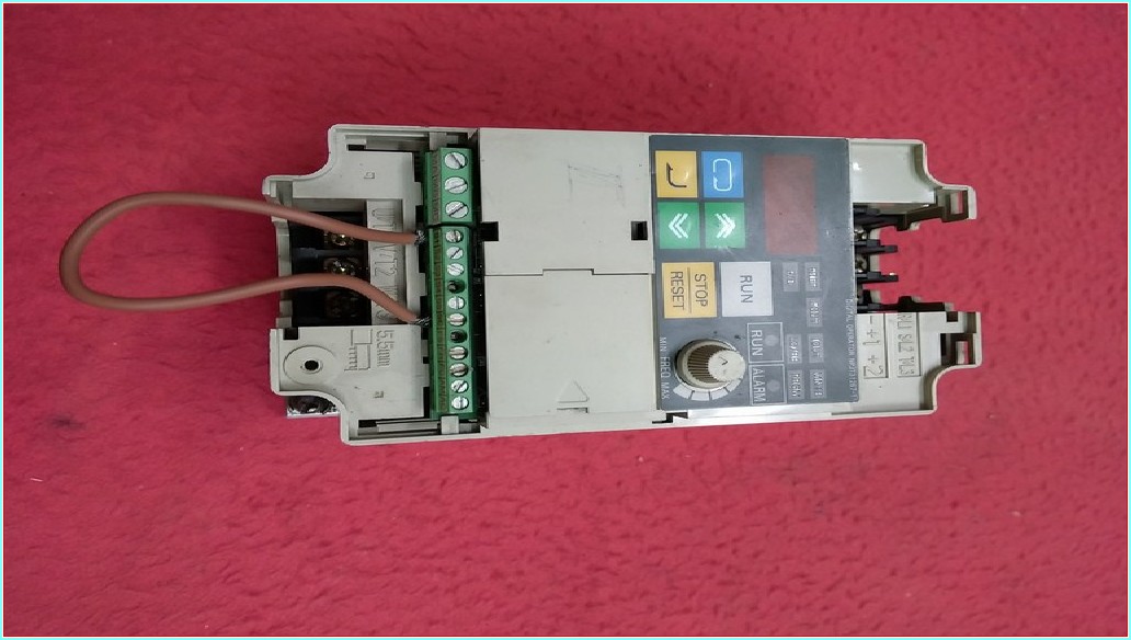 OMRON 3G3JV-AB002 0,6KVA SÜRÜCÜ INVERTER