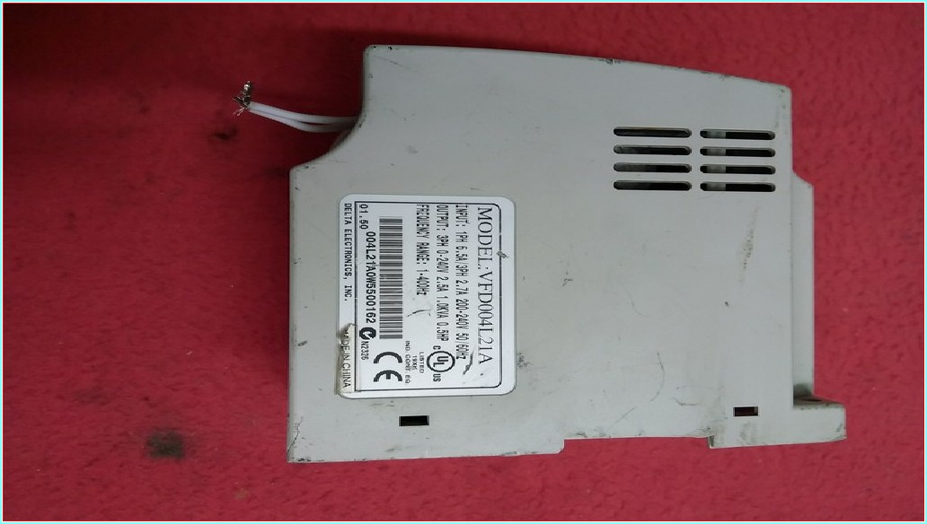 DELTA VFD004L21A VFD-L 0,40 KW SÜRÜCÜ