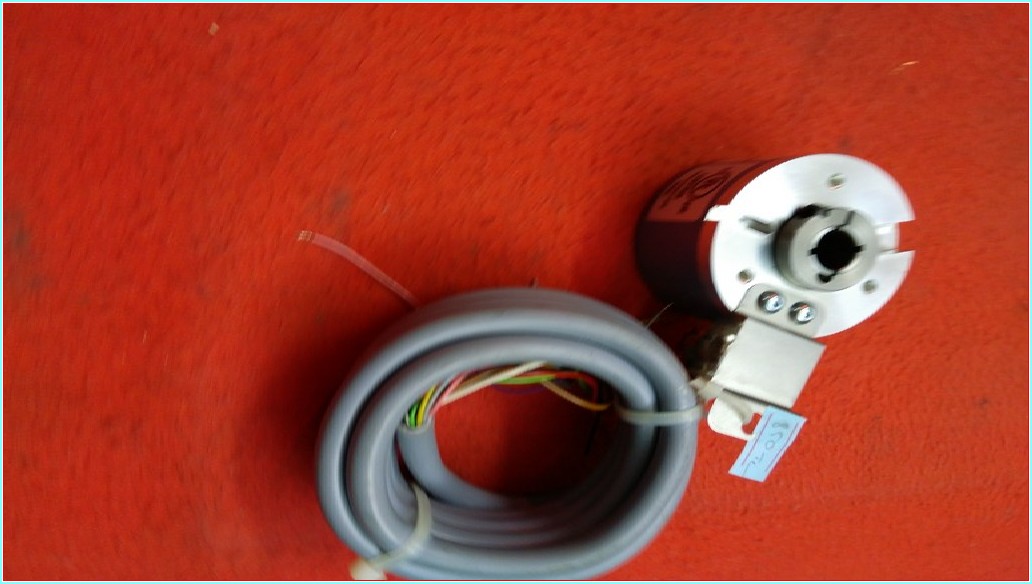 WACHENDORFF WDG 58H-12-2048-ABN-I24-K3 10-30VDC PPR2048 SIFIR ENCODER