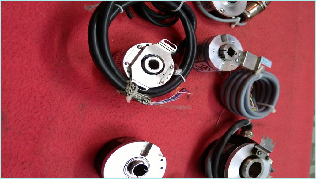 ELTRA EL63PBF2048Z5L 14X3PR L1.1-02 PPR2048 ENCODER