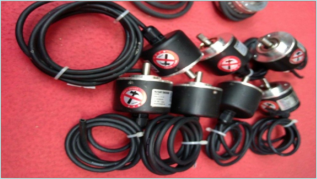 FENAC FNC 50B 8630V10-R2 5-30VDC PPR10 SIFIR ENCODER