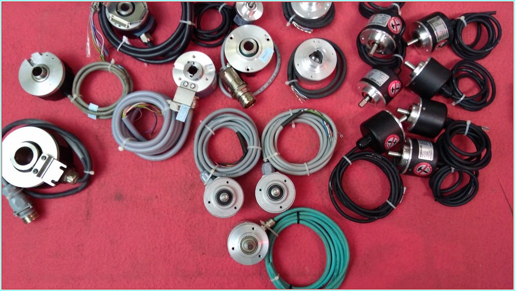 FENAC FNC 50B 8630V10-R2 5-30VDC PPR10 SIFIR ENCODER