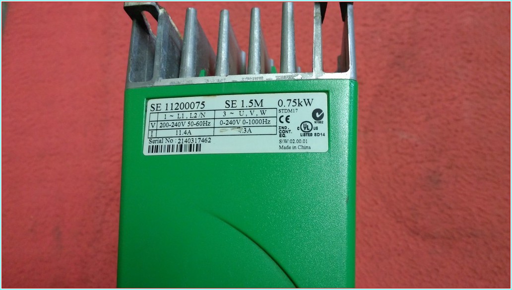 CONTROL TECHNIQUES SE 11200075 SE 1,5M 0,75KW SÜRÜCÜ
