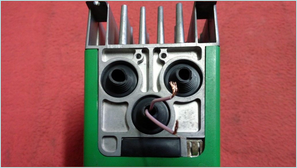 CONTROL TECHNIQUES SE 11200075 SE 1,5M 0,75KW SÜRÜCÜ