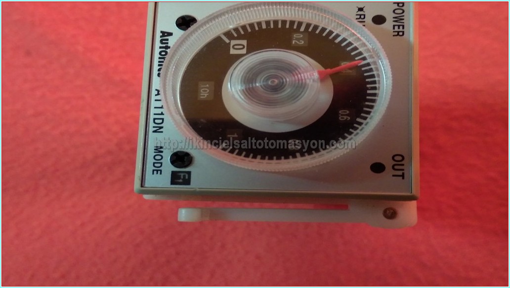 AUTONİCS AT11DN ÇOK İŞLEVLİ ANALOG ZAMANLAYICI