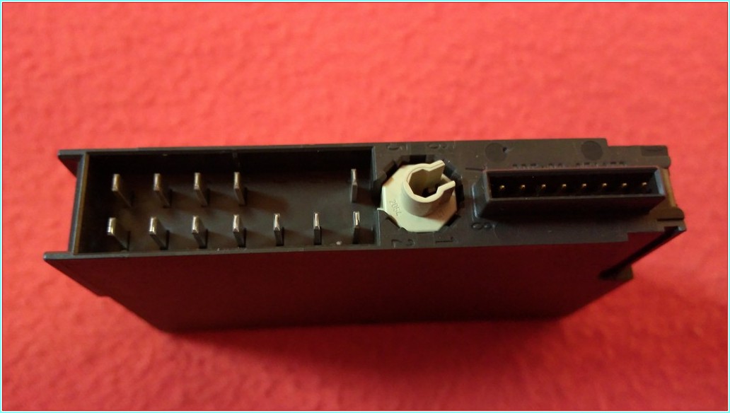 SIEMENS 6ES7 135-4FB01-0AB0 6ES7135-4FB01-0AB0