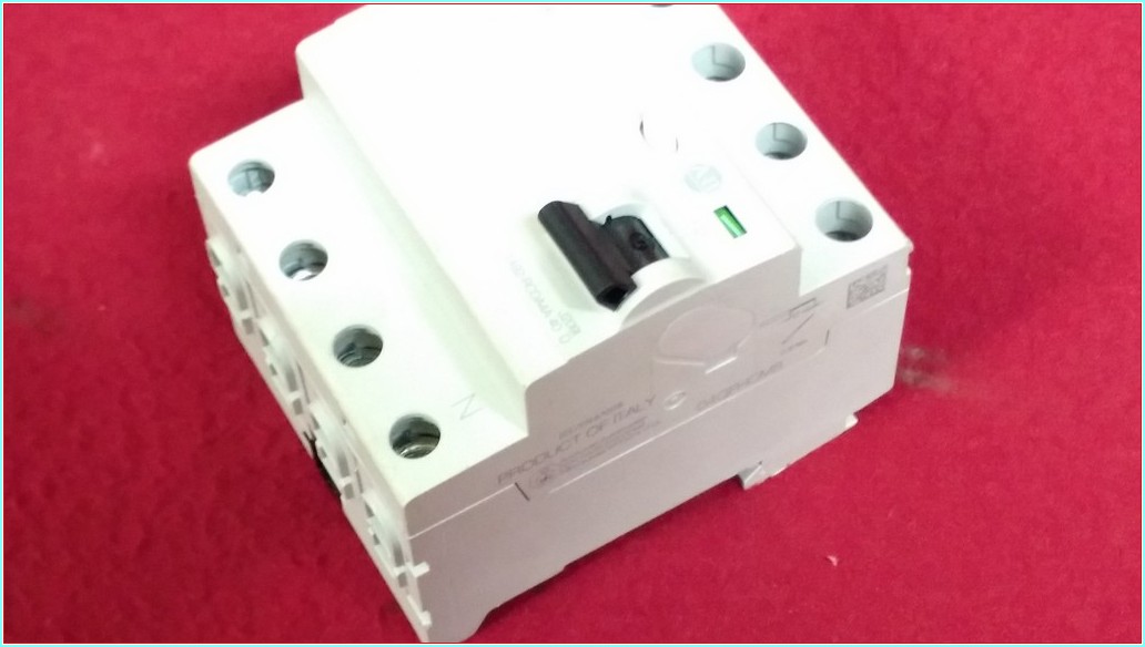 ALLEN BRADLEY 1492-RCDA 40A 0,03A KAÇAK AKIM YANGIN KORUMA