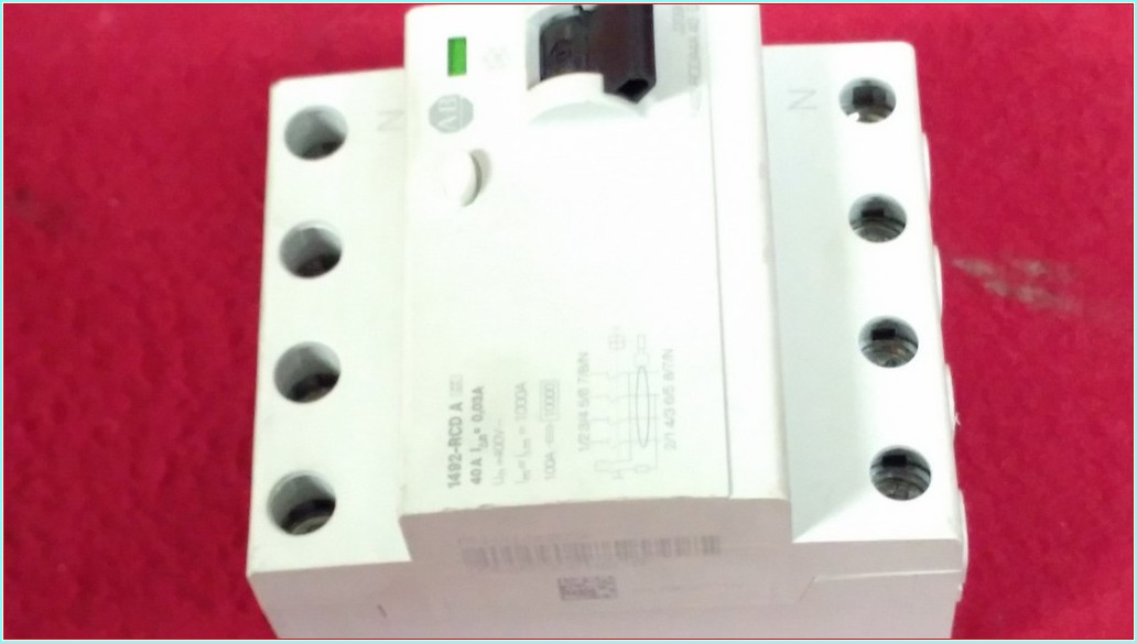 ALLEN BRADLEY 1492-RCDA 40A 0,03A KAÇAK AKIM YANGIN KORUMA