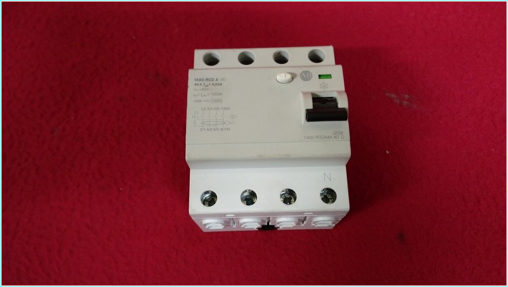 ALLEN BRADLEY 1492-RCDA 40A 0,03A KAÇAK AKIM YANGIN KORUMA