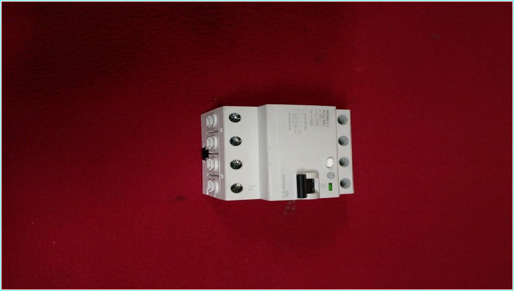 ALLEN BRADLEY 1492-RCDA 40A 0,03A KAÇAK AKIM YANGIN KORUMA