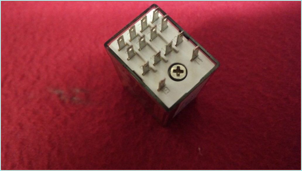FİNDER 55.34.8.110.0040 110VAC 7A 250V 4 KONTAKLI MİNİ RÖLE