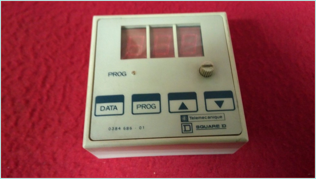 TELEMECANİQUE 6W 9324 002 017 03847080111 A02 SQUARE D KEYPAD
