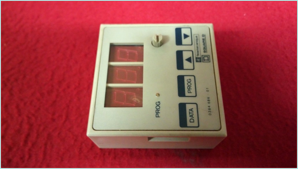 TELEMECANİQUE 6W 9324 002 017 03847080111 A02 SQUARE D KEYPAD