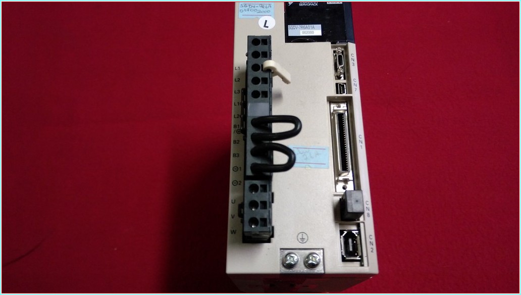 SGDV-7R6A01A002000 YASKAWA