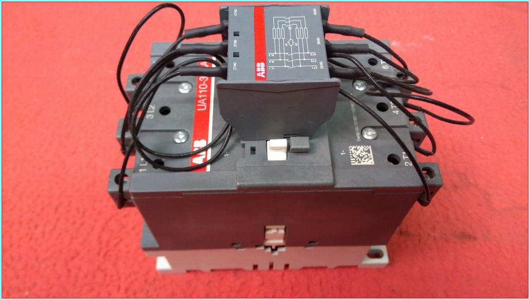 ABB UA110-30RA 80KVAR 220V KONTAK BOBİNLİ SIFIR KONTAKTÖR