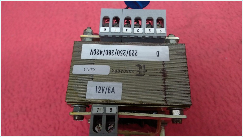 PHOENIX CONTACT 220-380V GİRİŞ ÇIKIŞ 12VAC 6A TRAFO