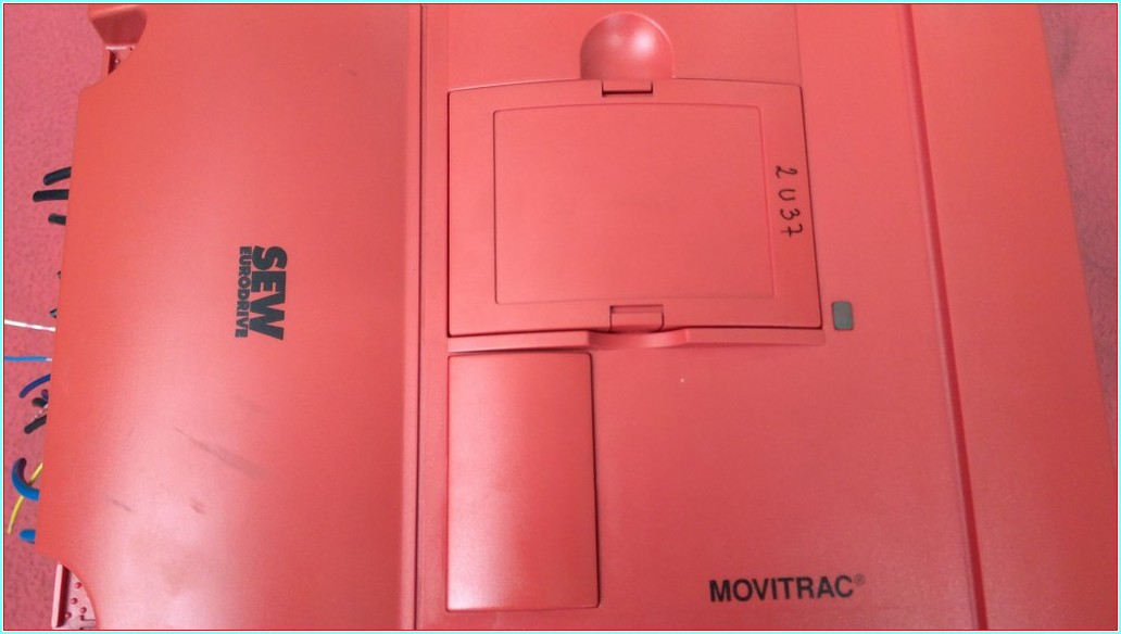 SEW EURODRIVE MOVITRAC 31C110-503-4-00 17KVA FREKANS ÇEVİRİCİ