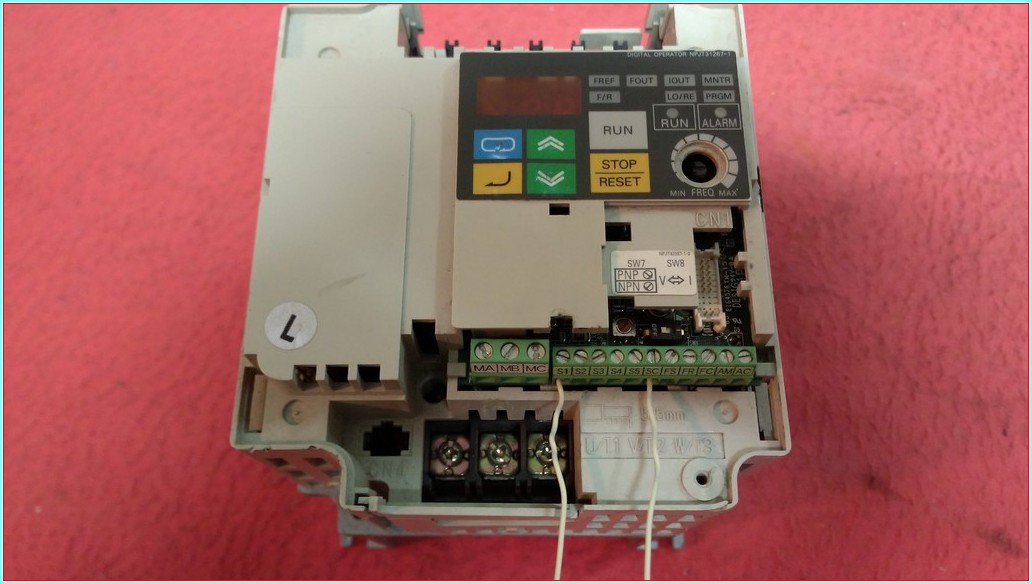 OMRON 3G3JV-AB007 1,9KVA 5A SÜRÜCÜ INVERTER