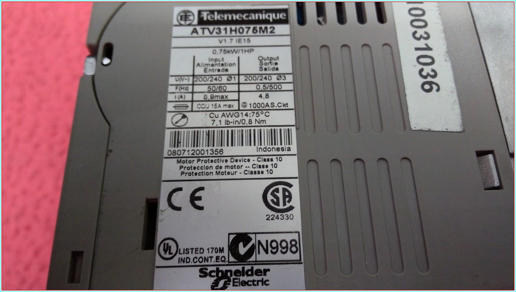 TELEMECANİQUE ATV31H075M2 0,75KW 4,8A SÜRÜCÜ