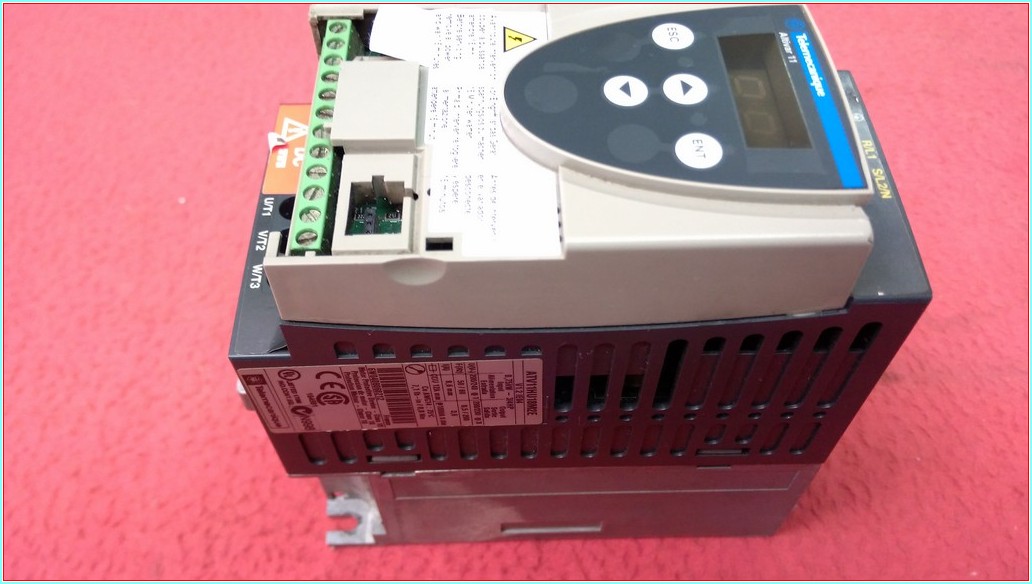 ATV11HU18M2E TELEMECANİQUE 
