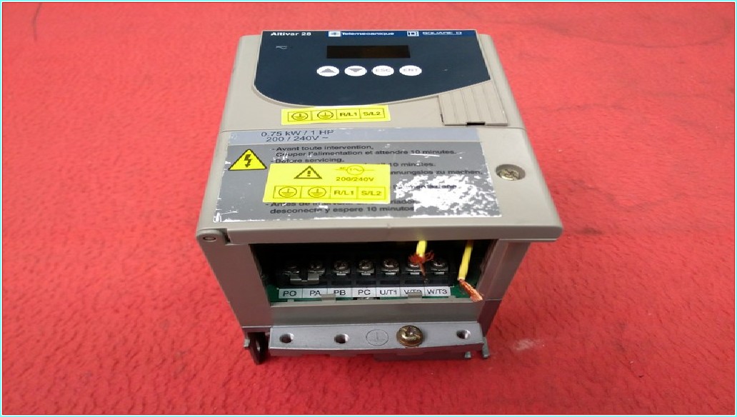 ATV28HU18M2 TELEMECANİQUE 