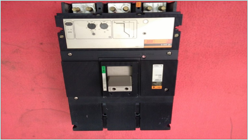 MERLİN GERİN COMPACT C1250N 1250A TMŞ DEVRE KESİCİ 1250 A ŞALTER
