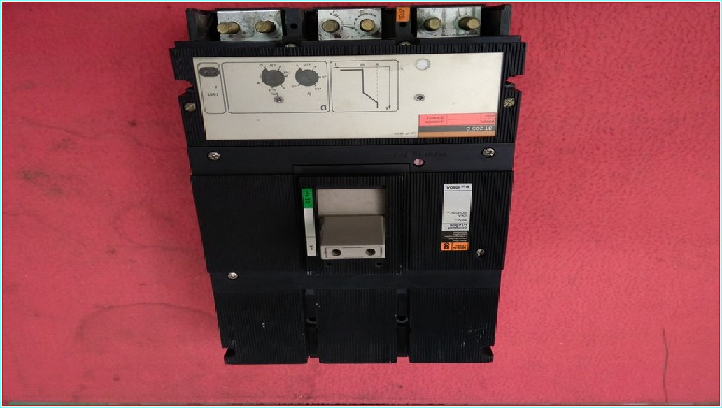 MERLİN GERİN COMPACT C1250N 1250A TMŞ DEVRE KESİCİ 1250 A ŞALTER