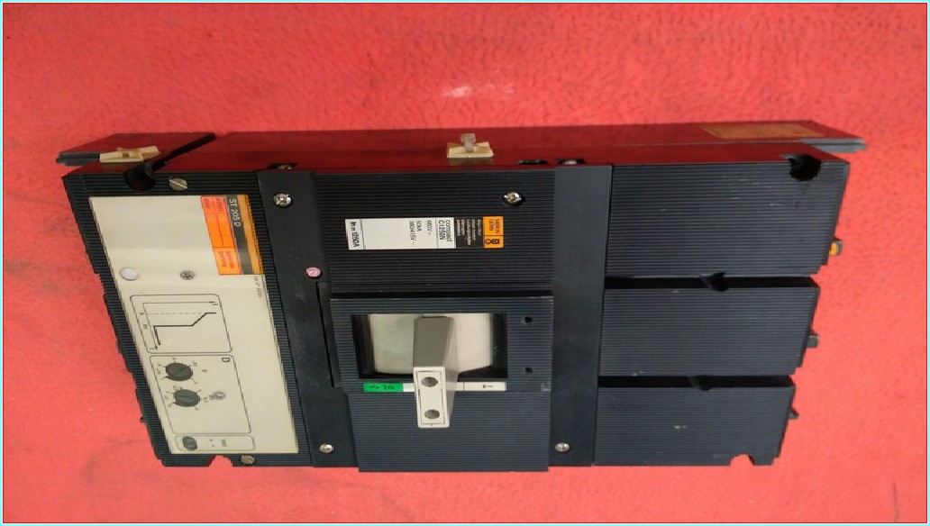 MERLİN GERİN COMPACT C1250N 1250A TMŞ DEVRE KESİCİ 1250 A ŞALTER