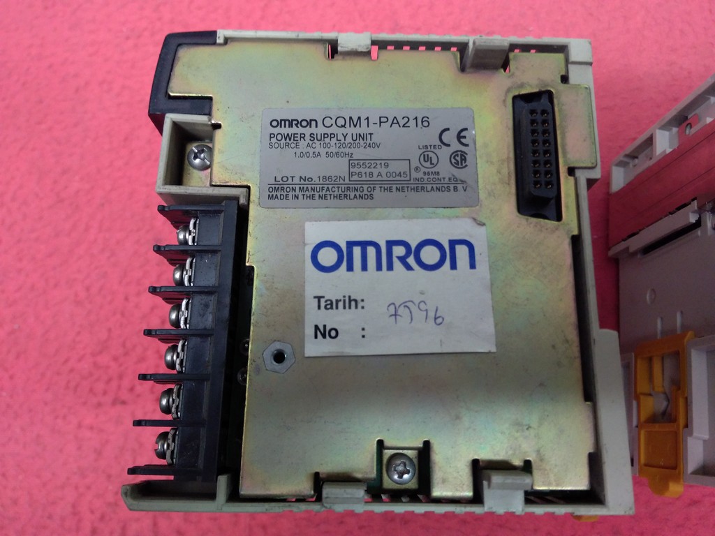 OMRON CQM1-PA216 PA 216 PA216 GÜÇ KAYNIGI POWER SUPPLY