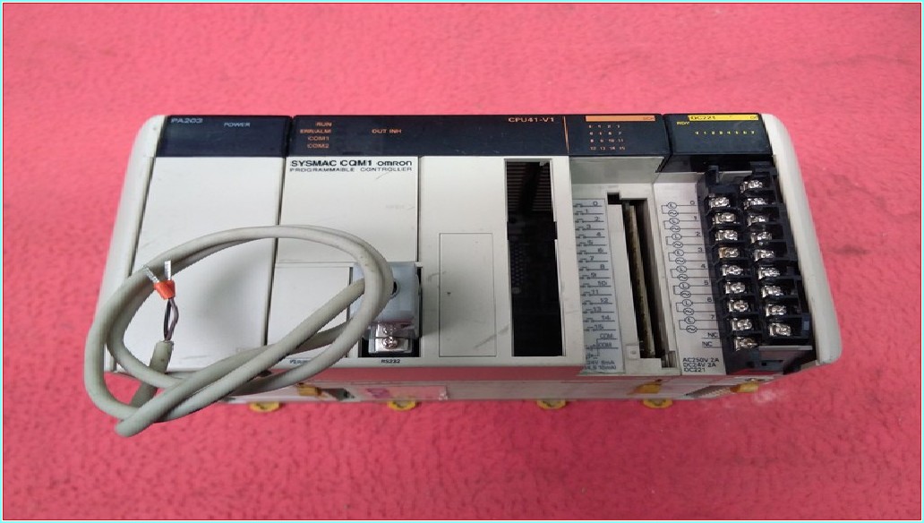 OMRON CPU41-V1 OC221 PA203 EKLERLE TAKIM PLC