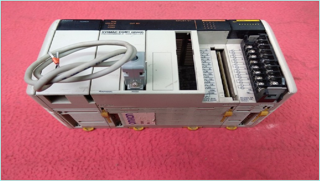 OMRON CPU41-V1 OC221 PA203 EKLERLE TAKIM PLC