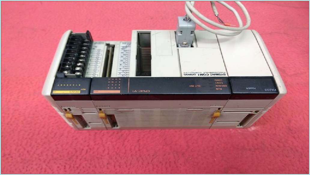 OMRON CPU41-V1 OC221 PA203 EKLERLE TAKIM PLC