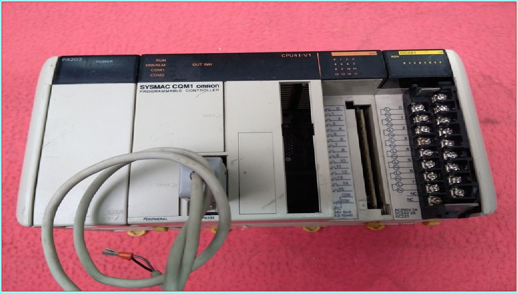 OMRON CPU41-V1 OC221 PA203 EKLERLE TAKIM PLC