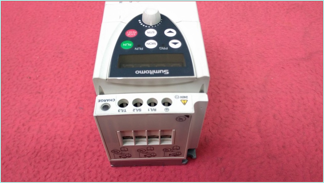 SUMİTOM SF-320A 0,1KW SÜRÜCÜ