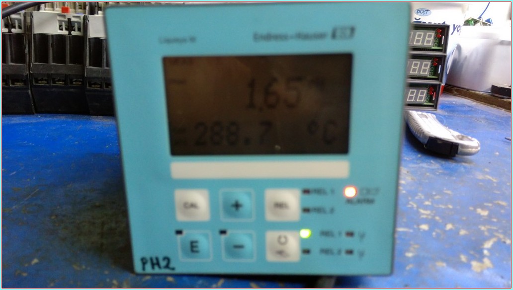 ENDRESS HAUSER LIQUISYS-M CPM223-PR0005 D-70839 ENDÜSTRİYEL AMAÇLI ÖLÇÜ VE KONTROL CİHAZI