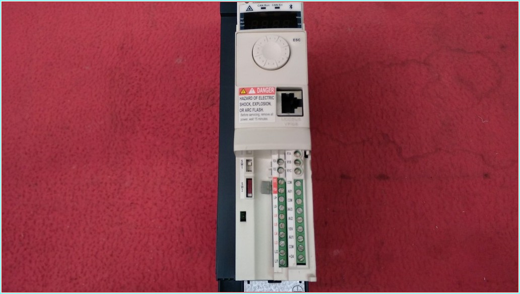 SCHNEİDER ATV32HU22N4 ATV32HU15N4 ATV32HU11N4 ATV32H075N4 2,2KW 3HP SÜRÜCÜ