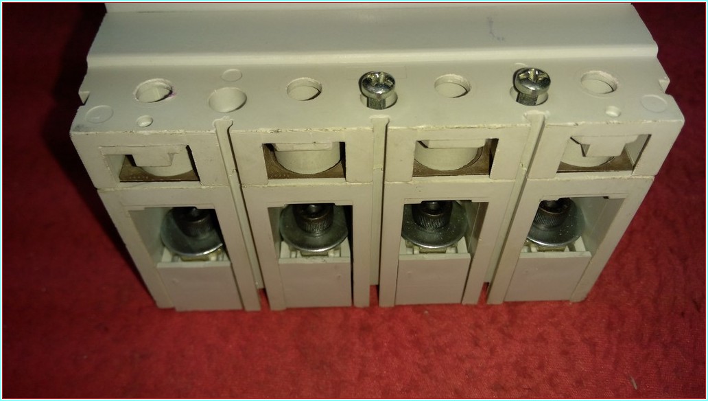 LEGRAND DPX160 100A SIFIR 4 KUTUPLU TMŞ