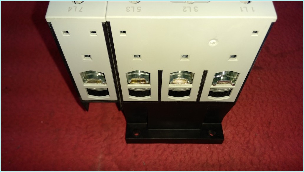 MOELLER DIL MP125 125A 125A SIFIR 4 KUTUPLU KONTAKTÖR