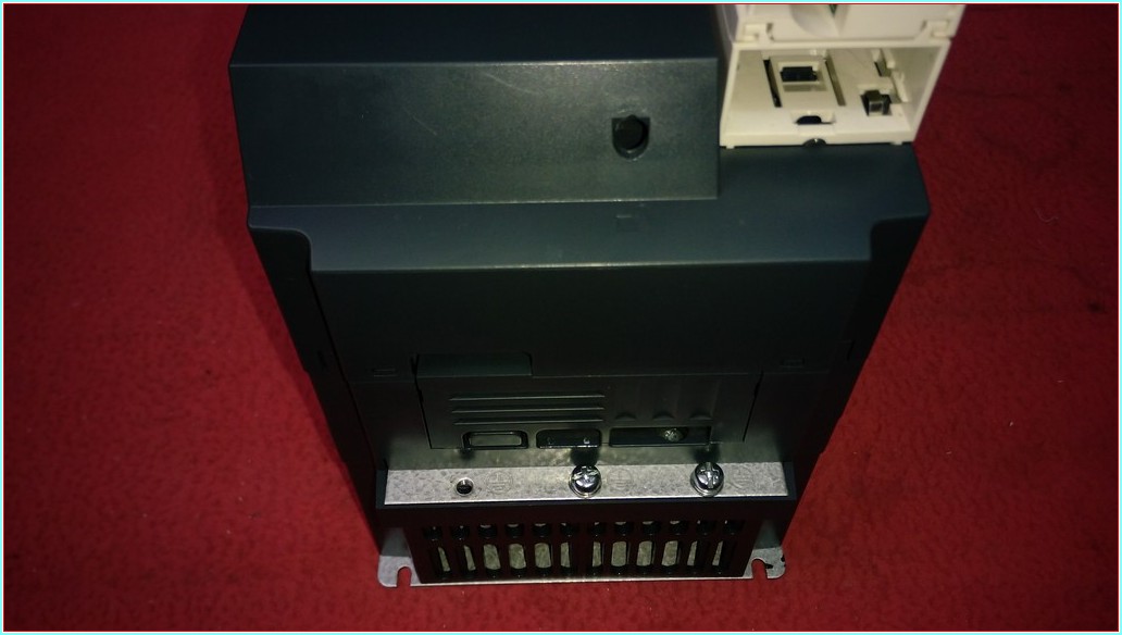 SCHNEİDER ATV32HU75N4 ATV32HU55N4 5.5 KW 7,5KW 10HP ATV32 7,5KW SÜRÜCÜ