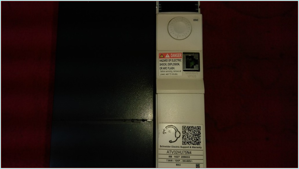 SCHNEİDER ATV32HU75N4 ATV32HU55N4 5.5 KW 7,5KW 10HP ATV32 7,5KW SÜRÜCÜ