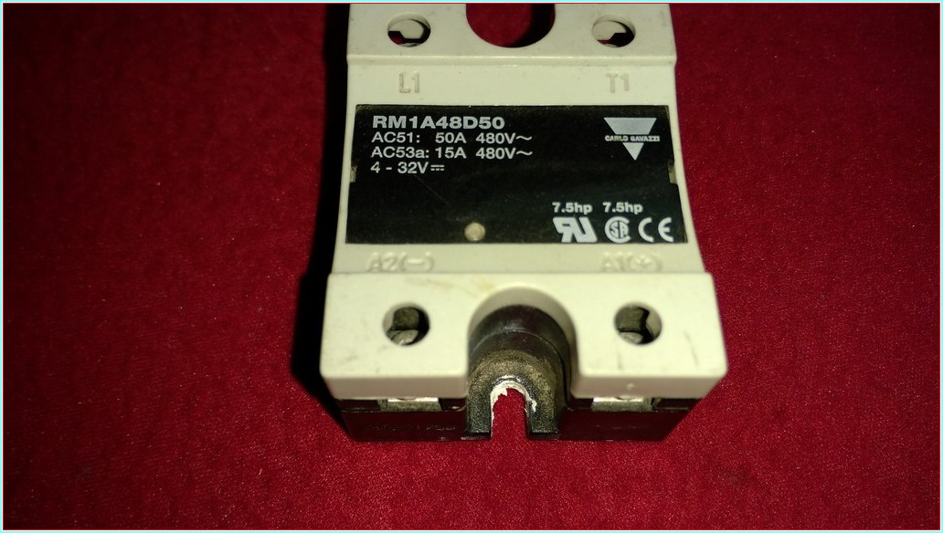 CARLO GAVAZZI RM1A48D50 15A KATI HAL RÖLESİ