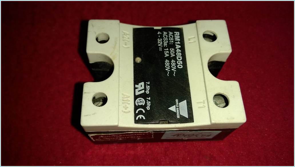 CARLO GAVAZZI RM1A48D50 15A KATI HAL RÖLESİ