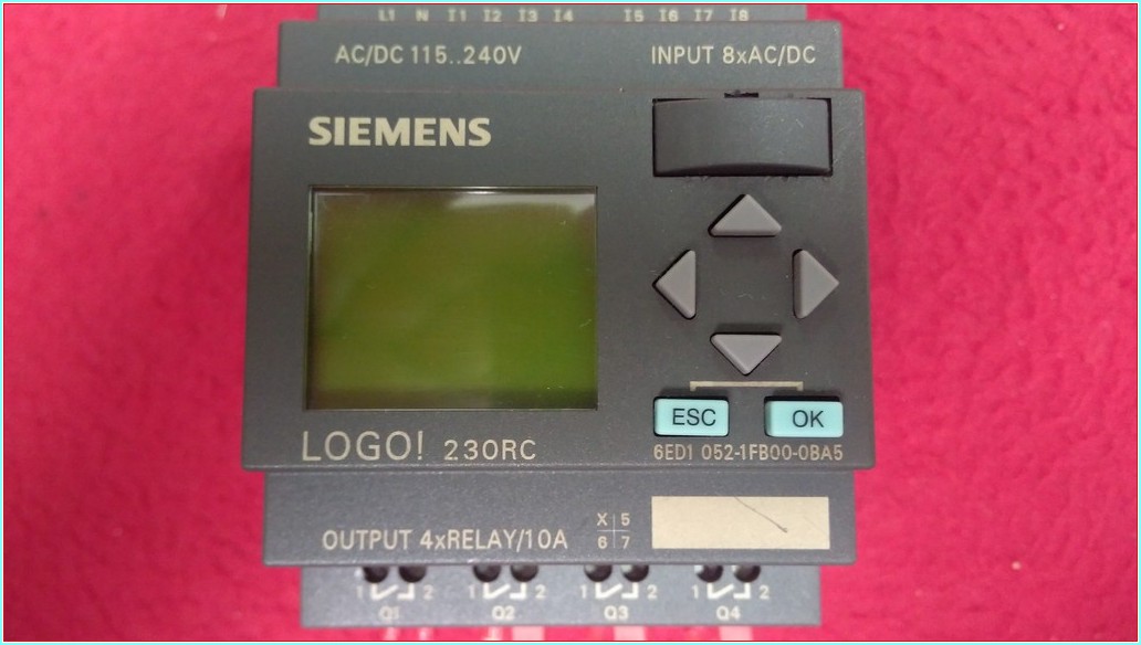 SIEMENS 6ED1 052-1FB00-0BA5 LOGO 230RC PLC