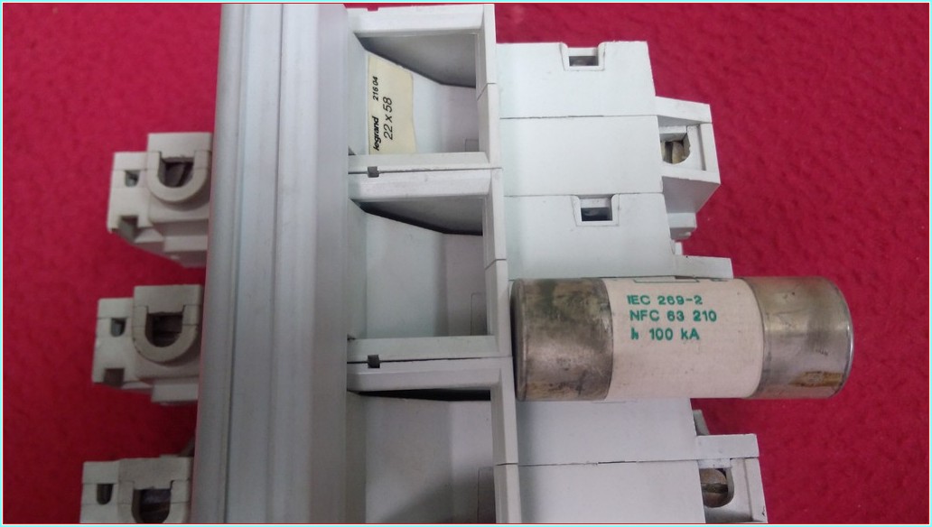 LEGRAND 21604 63 A RAY MONTAJLI SİGORTA TUTACAĞI