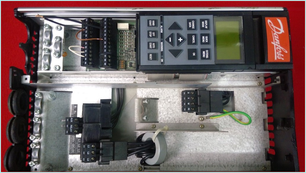 DANFOSS VLT6011 7,5 KW SÜRÜCÜ