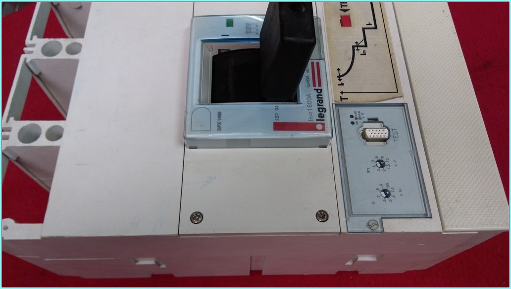 LEGRAND DPX 1600 1600A 3 KUTUPLU TMŞ